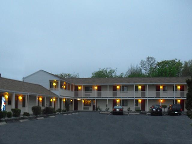 Passport Inn Methuen - photo 2