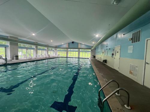 Eagle Village Resort - photo 9