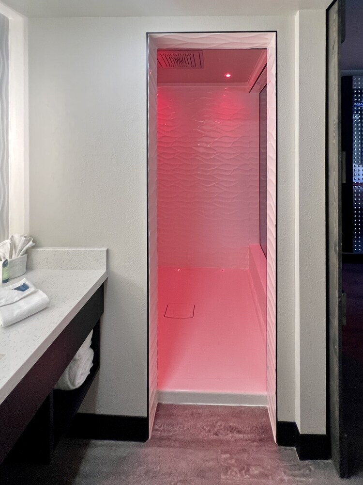 Imperial Suites Adults Only - photo 30