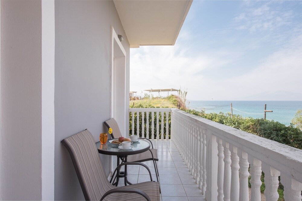 Ammoudino Del Mare — 4-Star Luxury Hotel in Zakynthos, Greece
