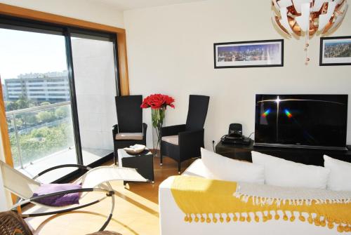 Parque Nacoes Prime Apartments 16 3 quartos — 4-Star Luxury Hotel in Lisbon, Portugal