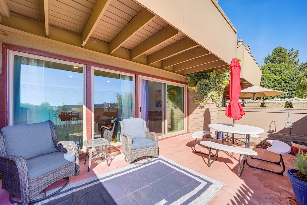 Red Rock Views Near Trails & Eats in West Sedona — 4-Star Luxury Hotel in Sedona, United States