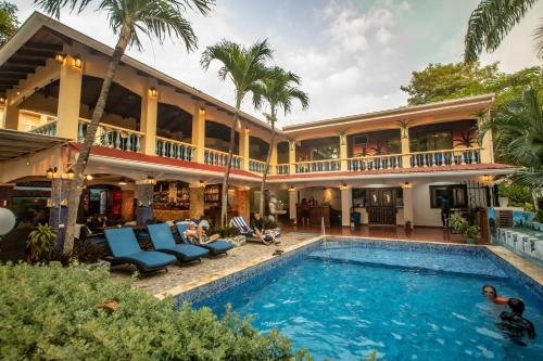 Hotel El Velero — hotel in Sardinal
