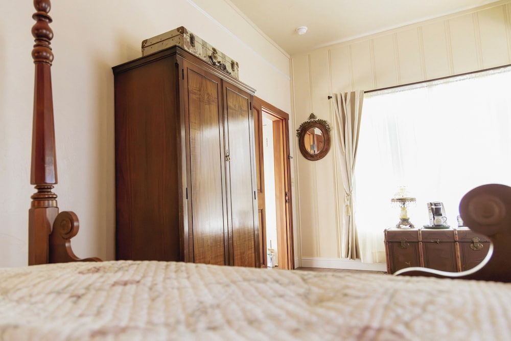 Weaverville Hotel - photo 20