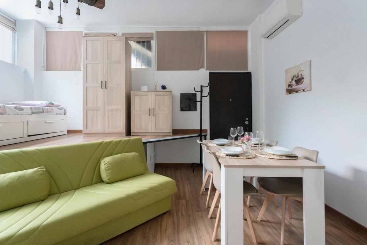 Elegant Sweet Home Suite Milan 15 minute Duomo — 4-Star Luxury Hotel in Milan, Italy