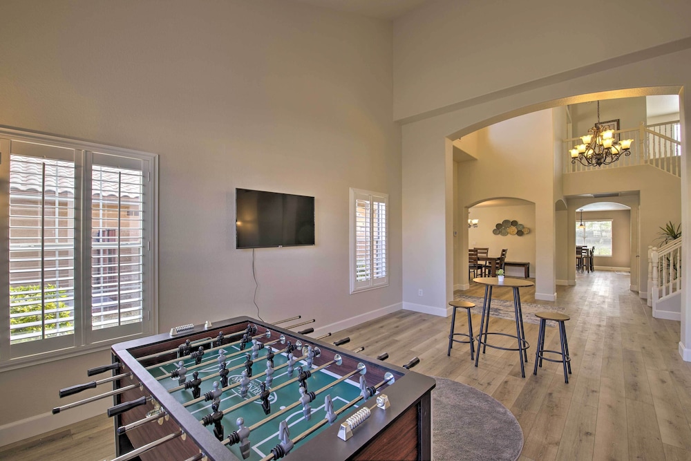 Gilbert Group Getaway 3 Mi to Dtwn in Gilbert, United States