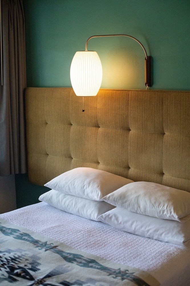 Modern Hotel - photo 23
