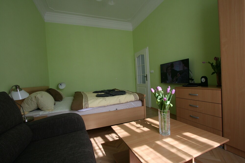 Imperial Apartments — 4-Star Luxury Hotel in Karlovy Vary, Czech Republic
