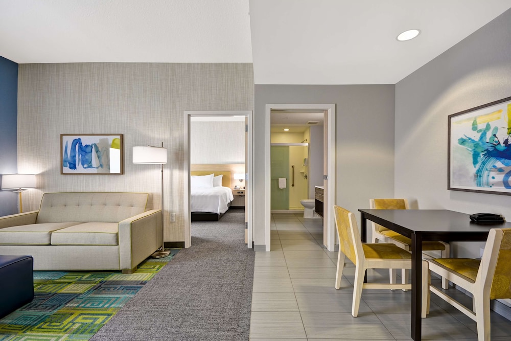 Home2 Suites by Hilton Blue Ash Cincinnati - photo 10