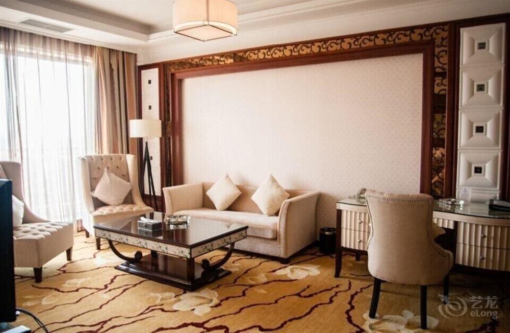 Jiangjunshi Hot Spring Hotel in Wafangdian, People's Republic of China