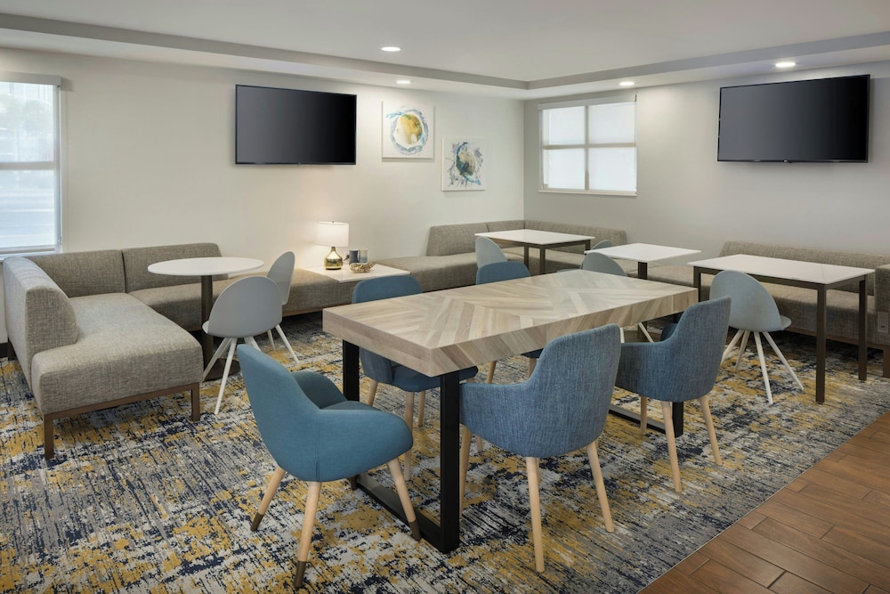 TownePlace Suites by Marriott Tampa Westshore Airport - photo 26