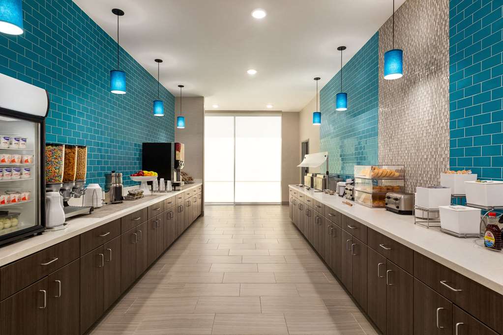 La Quinta by Wyndham Gainesville - photo 26