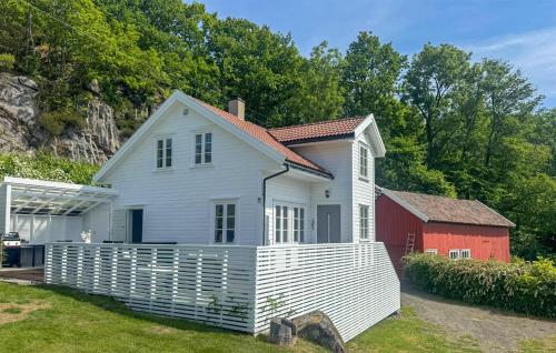 Amazing Home In Lyngdal With Wifi — 5-Star Luxury Hotel in Lyngdal, Norway