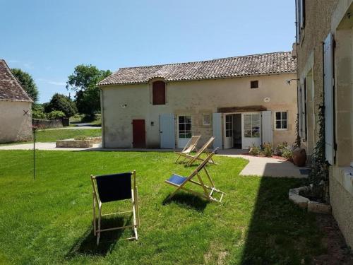 Le studio de saint maixent le petit - last minute hotel in Unknown City