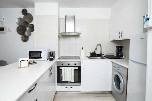 Lazuli Beach & Pool Apartment 501
