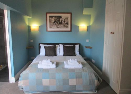 Corra Lynn Bed and Breakfast — 4-Star Luxury Hotel in Whitby, United Kingdom