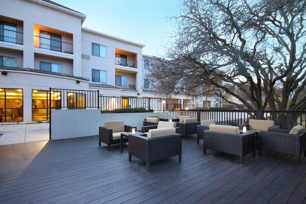 Courtyard by Marriott Roseville - photo 43