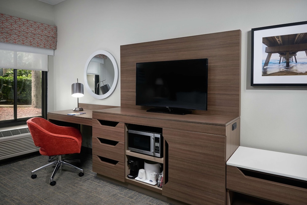 Hampton Inn Jupiter Juno Beach - photo 8
