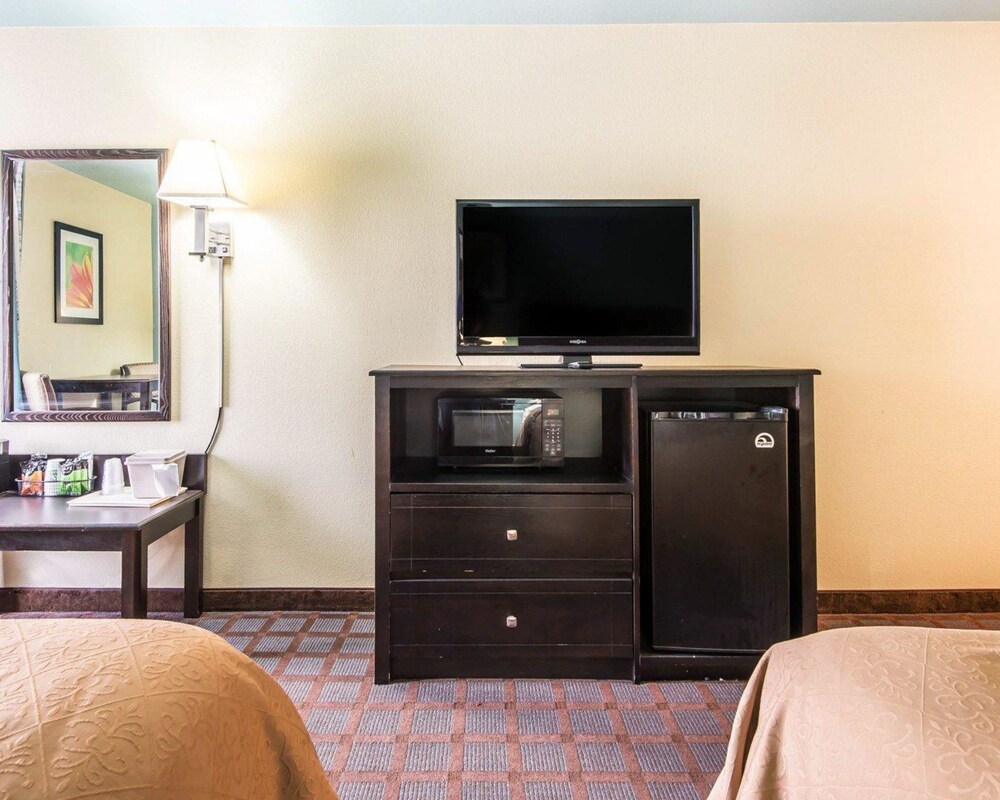 SureStay Plus Hotel by Best Western Blue Springs - photo 9