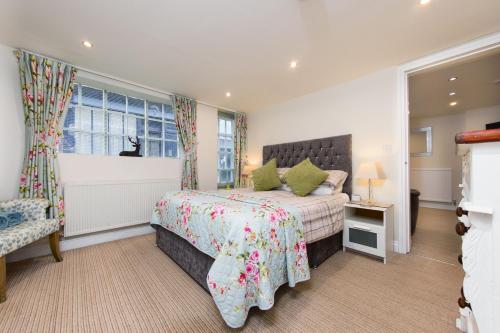 Central cosy cottage in the heart of Whitby — 4-Star Luxury Hotel in Whitby, United Kingdom