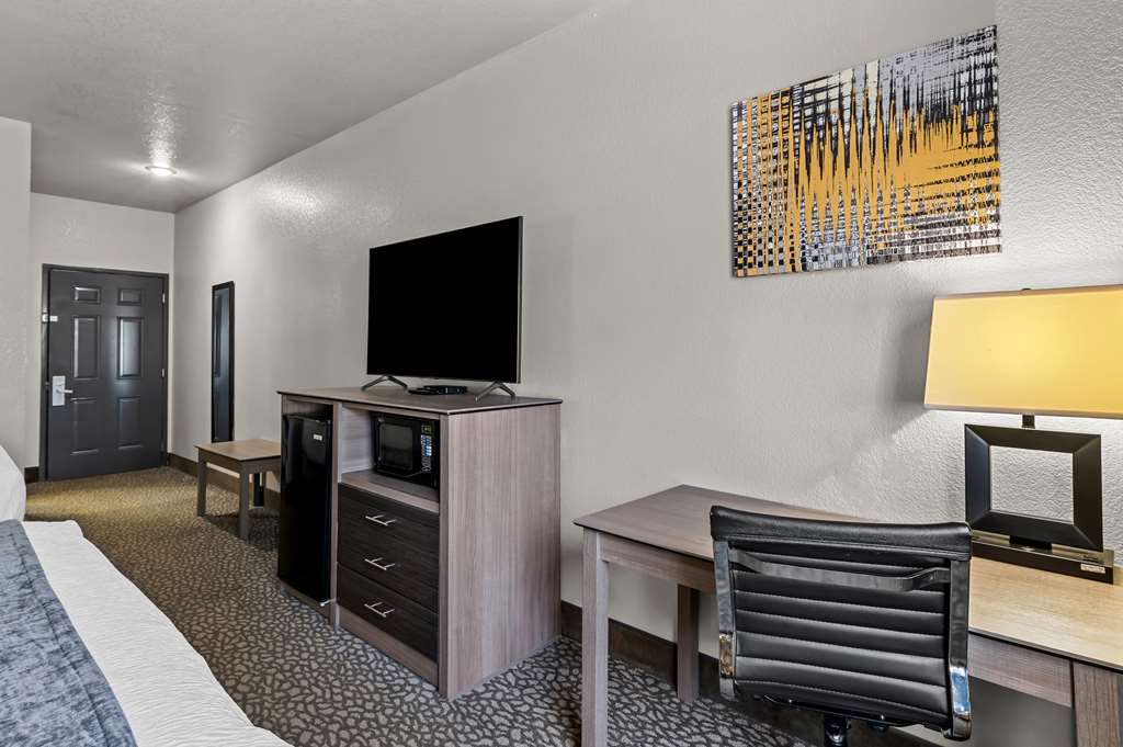 Best Western Sherwood Inn & Suites - photo 13