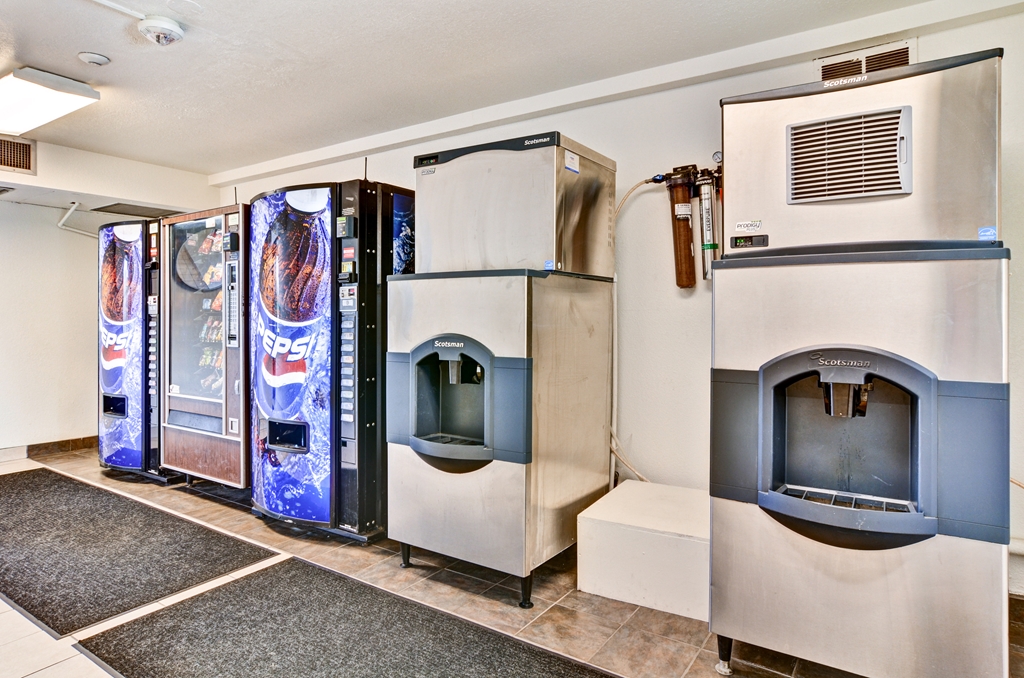 Motel 6 Pittsburgh PA Crafton - photo 36