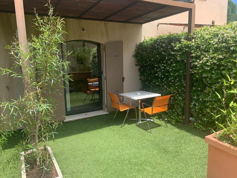 Bastide de Ramatuelle - carbon neutral hotel in Ramatuelle