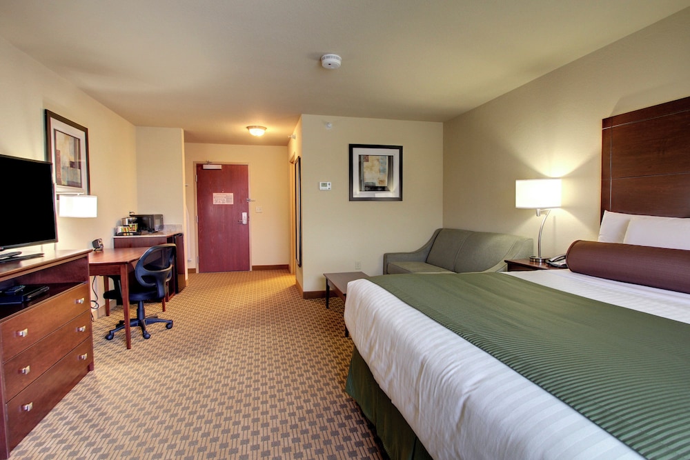 Cobblestone Inn & Suites Corry - photo 8