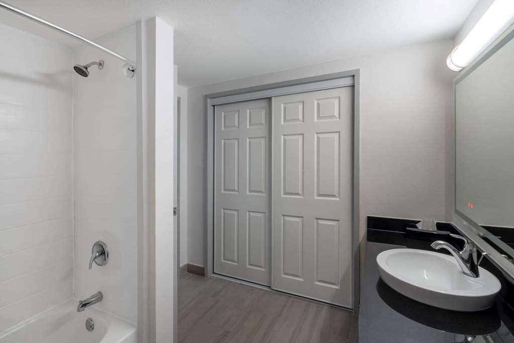 Wingate by Wyndham Horn Lake Southaven - photo 19