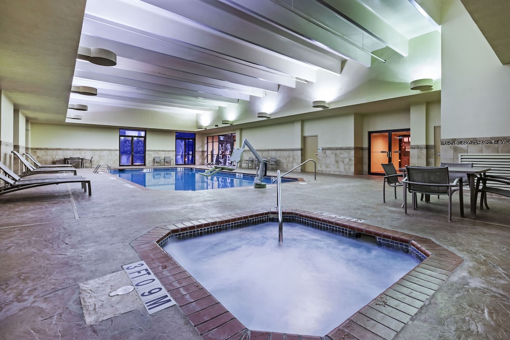 Holiday Inn Springdale Fayetteville Area by IHG - photo 32