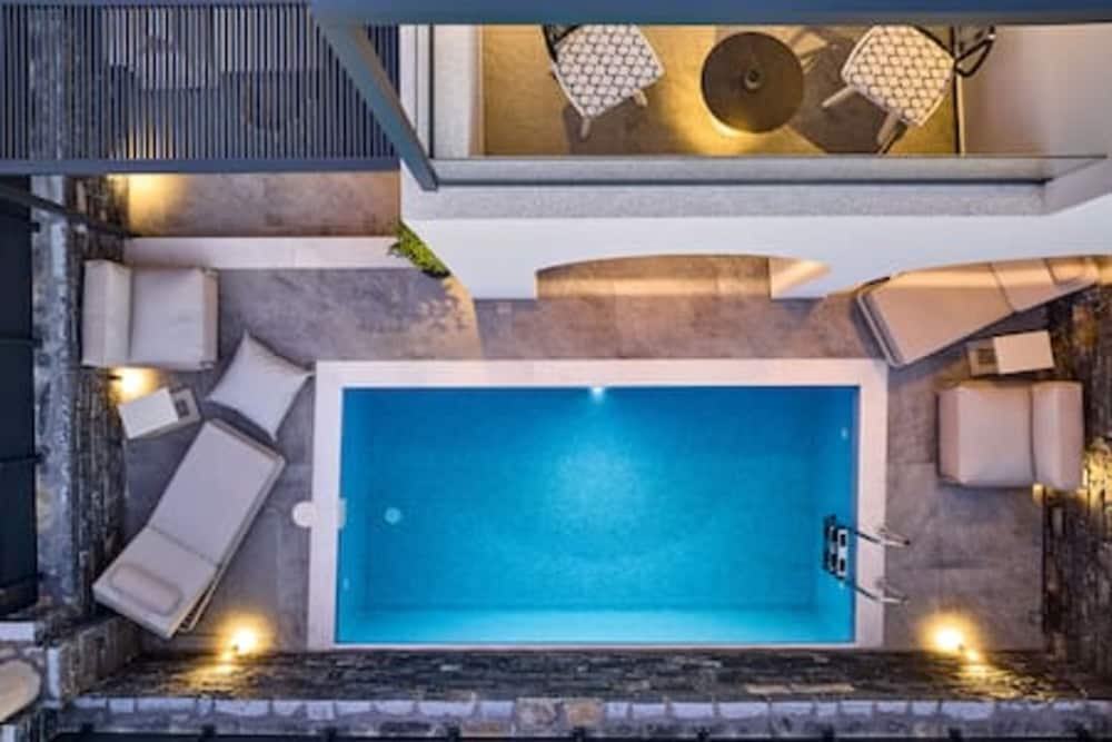Grey Stones Villa with heated pool by Estia — 4-Star Luxury Hotel in Gazi, Greece