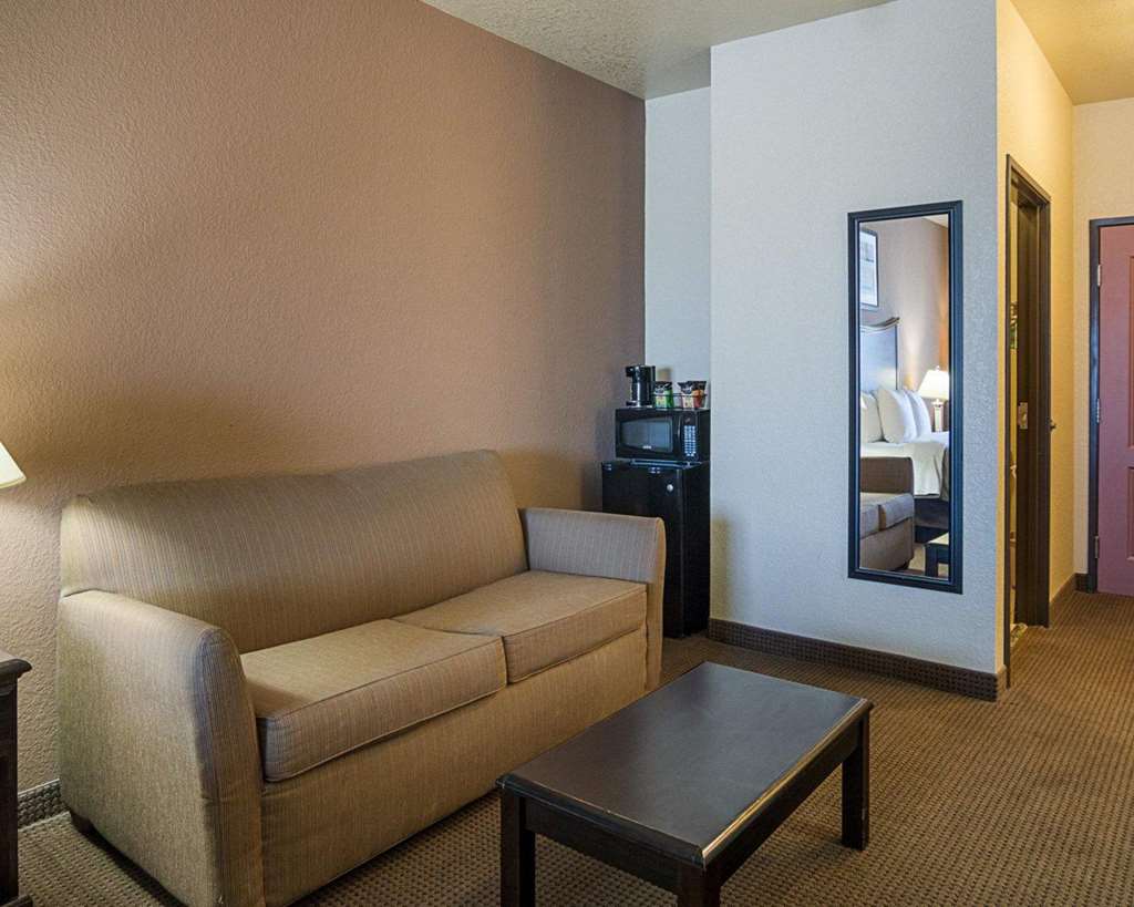 Comfort Inn I 20 Midland Stanton - photo 38
