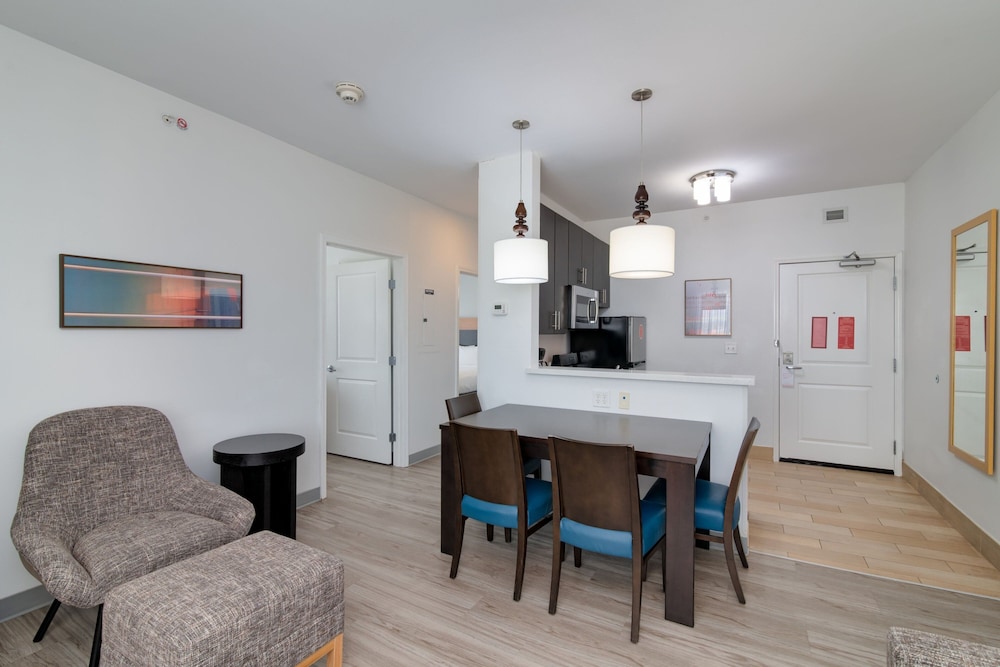 TownePlace Suites Dallas McKinney - photo 17
