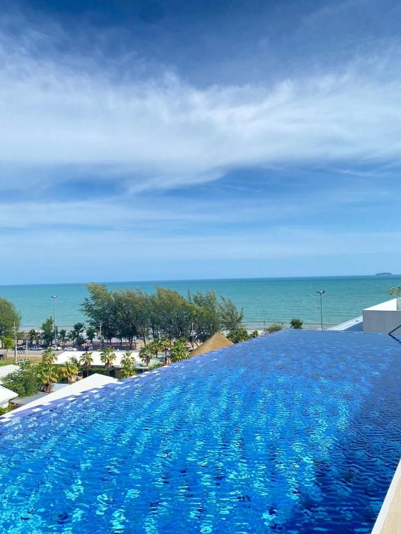 Mosaic Condo B44 45M — 4-Star Luxury Hotel in Rayong, Thailand