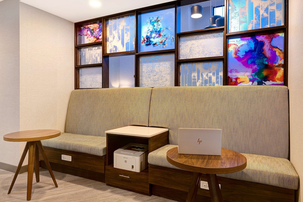 Hampton Inn & Suites by Hilton Marina - photo 55