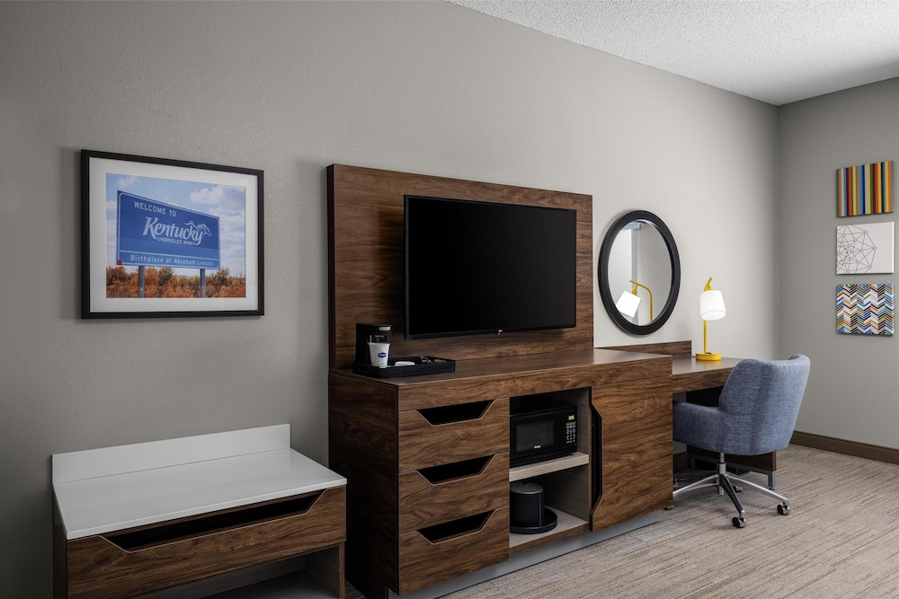 Hampton Inn Williamsburg - photo 9