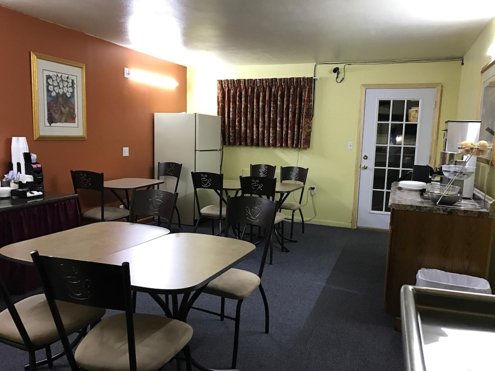 Shamrock Country Inn - photo 38