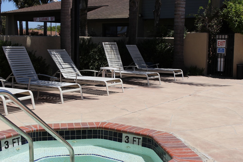 O'cairns Inn & Suites - photo 20