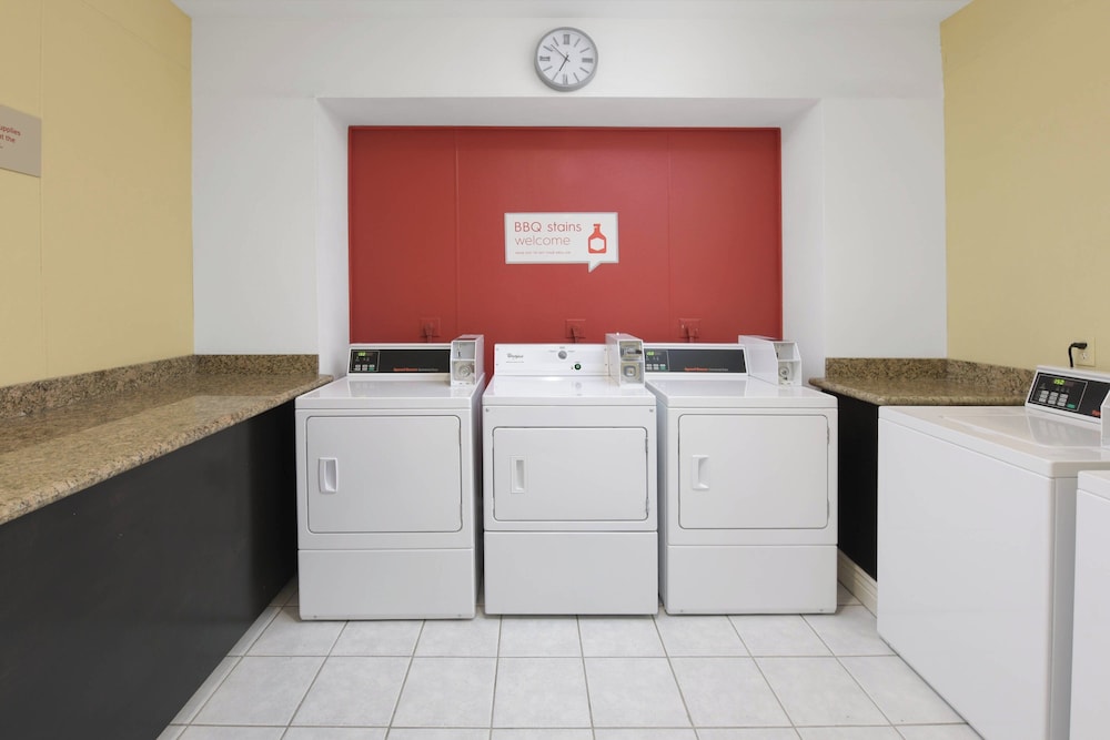 TownePlace Suites by Marriott Lake Jackson Clute - photo 16