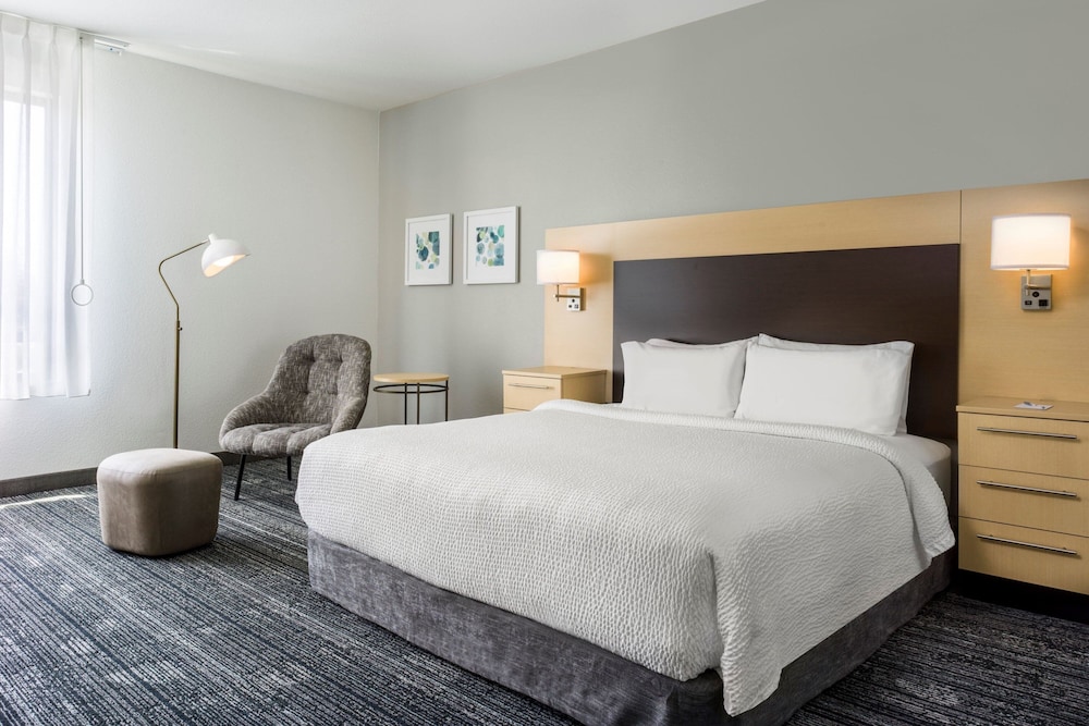TownePlace Suites San Jose Santa Clara - photo 11