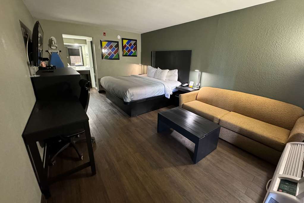 Quality Inn & Suites near Panama City Beach - photo 6