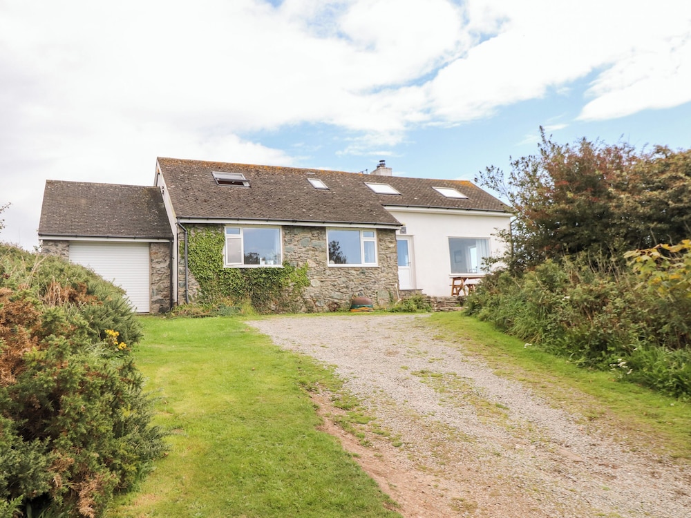 Cerrig in Holyhead, United Kingdom