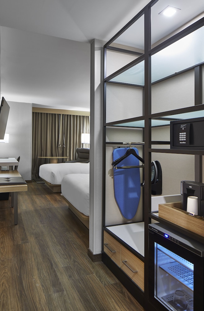 AC Hotel by Marriott Orlando Lake Buena Vista - photo 9