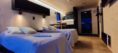 Hotel OmaBox Ylivieska Oma huoneisto saunalla — hotel in Ylivieska