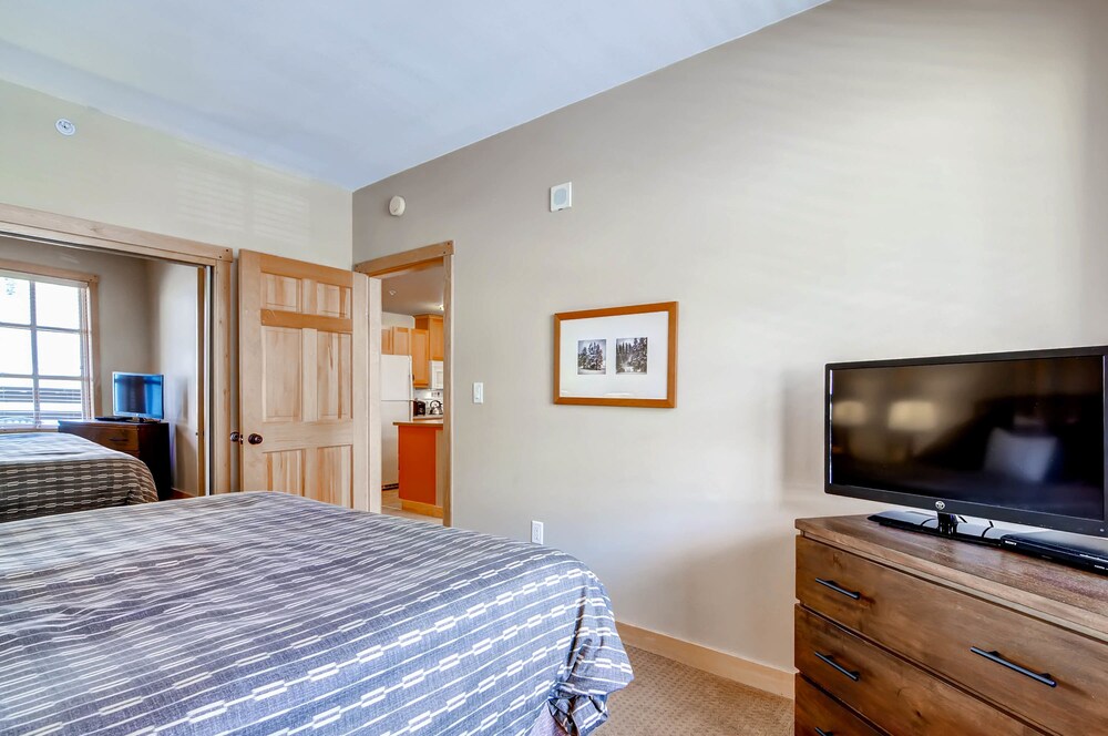 Passage Point at Center Village by Copper Mountain Lodging - photo 14