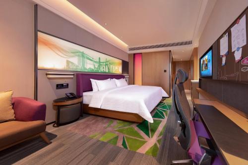 Hampton by Hilton Chengdu WCIEC — 4-Star Luxury Hotel in Chengdu, People's Republic of China
