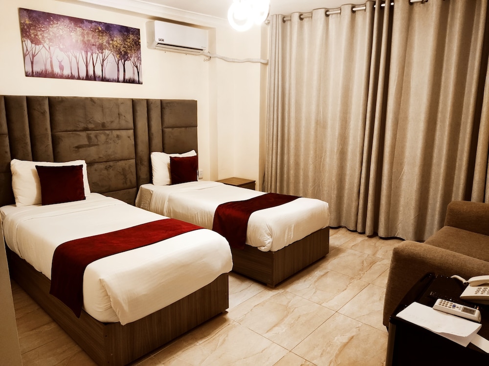 Golden Hotel — Amman — photo 4