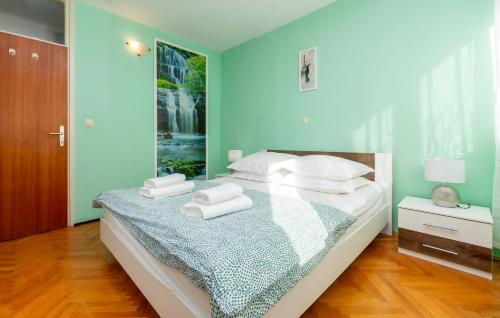 Apartment Jozo — 4-Star Luxury Hotel in Omis, Croatia