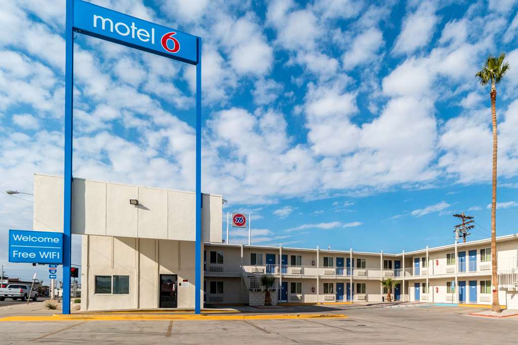 Motel 6 Blythe CA South - featured photo