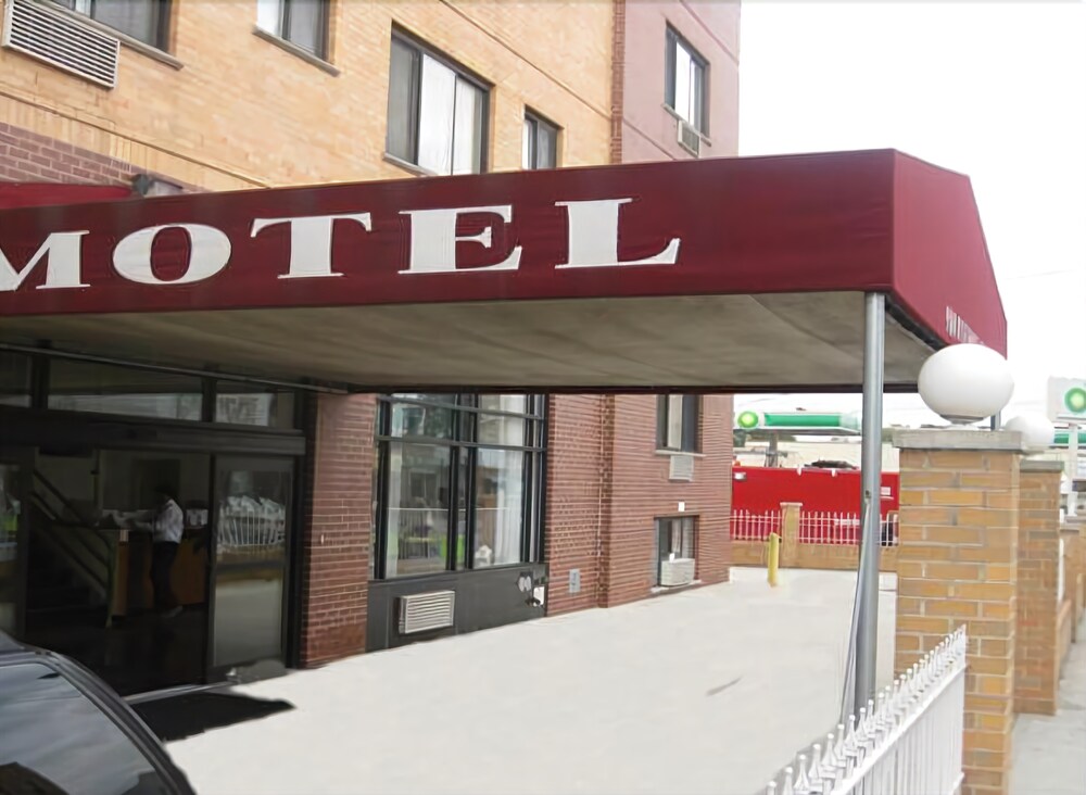 Red Carpet Inn Brooklyn - photo 13